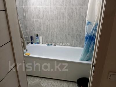 2-бөлмелі пәтер · 69 м² · 14/17 қабат, ул. Ораза Жандосова 150/3, бағасы: 55 млн 〒 в Алматы, Ауэзовский р-н