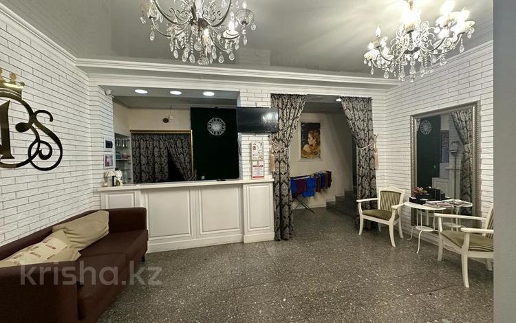Еркін, сұлулық салондары · 190 м², бағасы: 65 млн ₸ в Караганде, Казыбек би р-н — фото 2