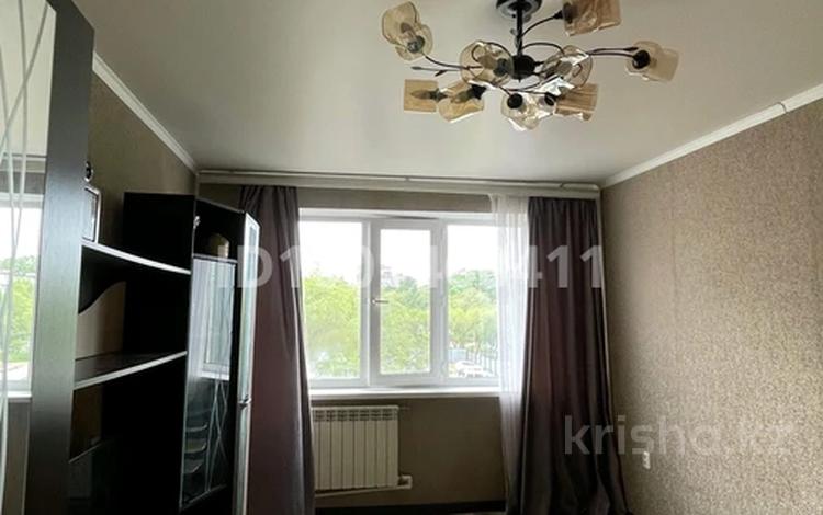 3-комнатная квартира · 60 м² · 5/5 этаж, 6-микройон 3 — Торговый центр Руслан за 13.5 млн 〒 в Темиртау — фото 2