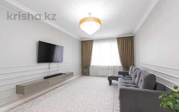 3-комнатная квартира, 100 м², 12 этаж, Туркестан за 85 млн 〒 в Астане, Есильский р-н — фото 2