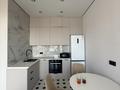 2-комнатная квартира · 44 м² · 15/17 этаж, Е882 15Б за 300 000 ₸ в Астане, Нура р-н — фото 2