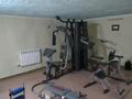Жеке үй · 9 бөлме · 550 м² · 10 жүзд., 12 ш/а., бағасы: 130 млн ₸ в Актобе, мкр 12 — фото 2