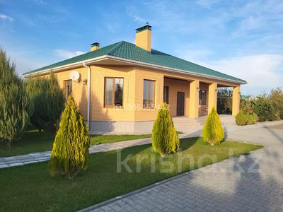 Отдельный дом · 3 комнаты · 153 м² · 21 сот., ТОО ЦБКО 108 за 44.5 млн 〒 в Акжар