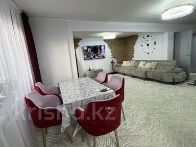 4-бөлмелі пәтер · 82 м² · 5/5 қабат, бульвар Гагарина 19, бағасы: 32 млн ₸ в Усть-Каменогорске