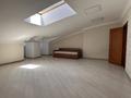 5-бөлмелі пәтер · 209 м² · 4/5 қабат, Республика 6/2 — С гаражом, бағасы: 84 млн ₸ в Астане, Сарыарка р-н — фото 15