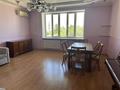 5-бөлмелі пәтер · 209 м² · 4/5 қабат, Республика 6/2 — С гаражом, бағасы: 84 млн ₸ в Астане, Сарыарка р-н — фото 12