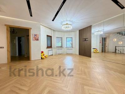 Жеке үй · 5 бөлме · 200 м² · 6 жүзд., Туран 21/2, бағасы: 169 млн ₸ в Астане, Есильский р-н
