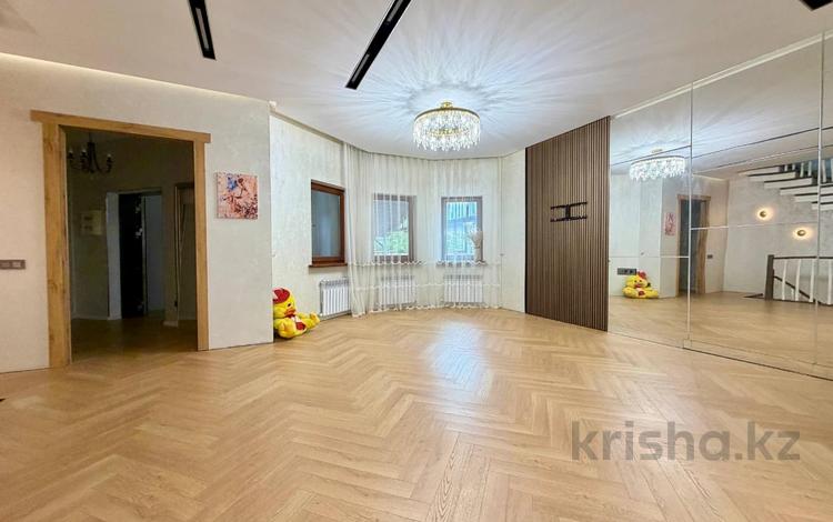 Жеке үй · 5 бөлме · 200 м² · 6 жүзд., Туран 21/2, бағасы: 169 млн ₸ в Астане, Есильский р-н — фото 9