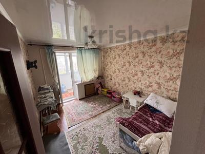 4-комнатная квартира, 87 м², 5/5 этаж, мкр Аксай-5 за 47 млн 〒 в Алматы, Ауэзовский р-н