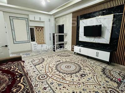 2-комнатная квартира · 65 м² · 2/3 этаж, Батырбекова 25а/1 за 18 000 〒 в Туркестане