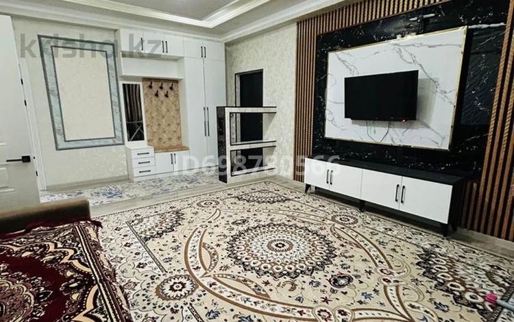 2-комнатная квартира · 65 м² · 2/3 этаж, Батырбекова 25а/1 за 18 000 〒 в Туркестане — фото 8