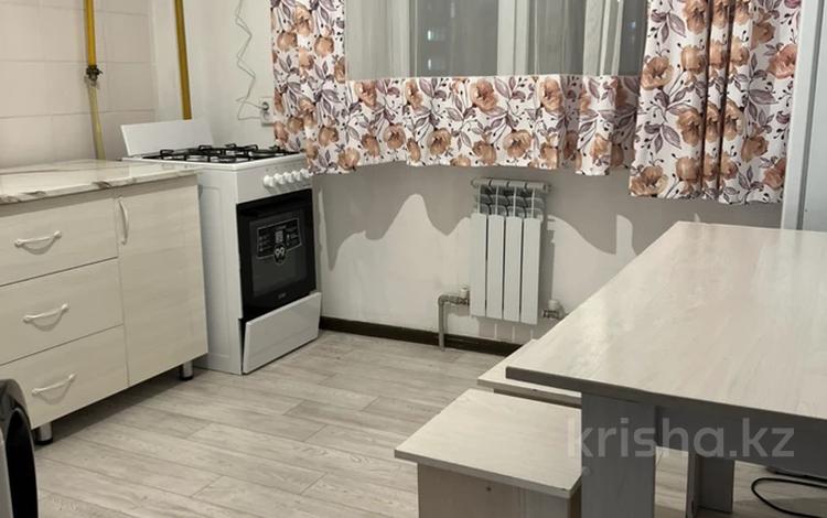 1-комнатная квартира · 52 м² · 5/12 этаж, Туран 2 19б — Мкр Туран 2 за 100 000 ₸ в Шымкенте — фото 3