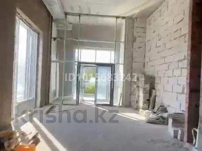 Еркін, кеңселер, дүкендер мен бутиктер, қоғамдық тамақтану орны, сұлулық салондары, фитнес және спорт, медорталықтар мен дәріханалар, білім орталықтары, ойын-сауық, конференц-залдар, кабинеттер және жұмыс орындары, студиялар · 211 м², бағасы: ~ 2.8 млн ₸ в Астане, Есильский р-н