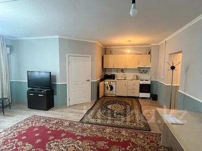 2-бөлмелі пәтер · 60 м² · 3/10 қабат, Ақсай-5 ш/а. — Момышулы - Жубанова (Маречка), бағасы: 250 000 ₸ в Алматы, Ауэзовский р-н