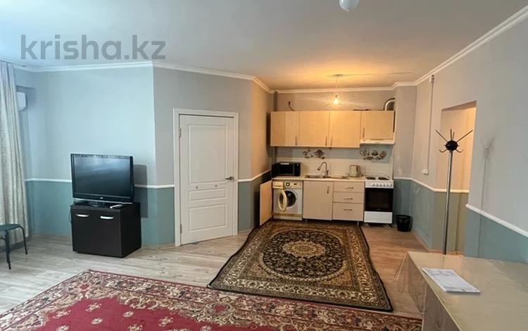 2-комнатная квартира · 60 м² · 3/10 этаж, мкр Аксай-5 — Момышулы - Жубанова (Маречка) за 250 000 ₸ в Алматы, Ауэзовский р-н — фото 2