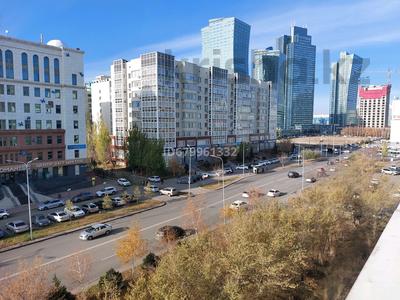 2-комнатная квартира · 60 м² · 5/9 этаж, Сауран 4 — Сауран-достык за 350 000 ₸ в Астане, Есильский р-н