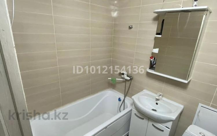 2-бөлмелі пәтер · 48 м² · 5/5 қабат, Мкр. Авангард-2 7, бағасы: 200 000 ₸ в Атырау, мкр Авангард-2 — фото 2