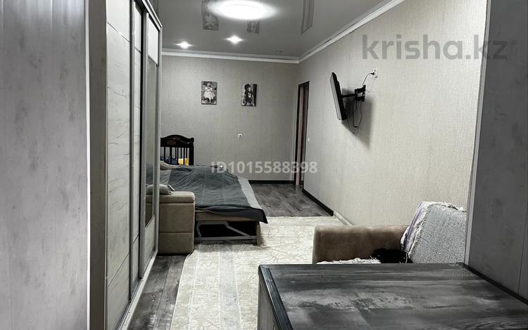 1-бөлмелі пәтер · 43 м² · 2/3 қабат, Копбергенова 50/2 — желаево, бағасы: 10.5 млн ₸ в Уральске — фото 2