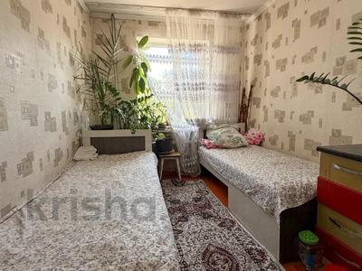 3-комнатная квартира · 62 м² · 1/5 этаж, талдыкорган 5мкр 34 за 17.5 млн 〒 в Талдыкоргане, мкр Самал