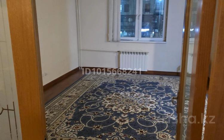 2-бөлмелі пәтер · 60 м² · 2/5 қабат, Кабанбай батыр — Кабанбай батыр, бағасы: 300 000 ₸ в Астане, Есильский р-н — фото 2