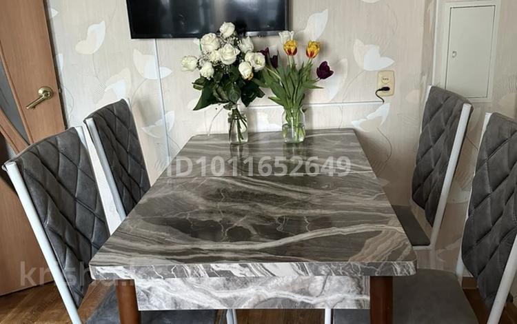 3-бөлмелі пәтер · 63.7 м² · 8/10 қабат, мкр 5 100в — Дом красный кирпич Тургенева, бағасы: 19.9 млн ₸ в Актобе — фото 2