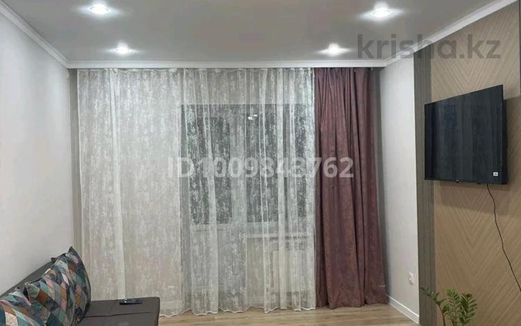 1-комнатная квартира · 50 м² · 8/9 этаж, мкр. Алтын орда 54A за 200 000 ₸ в Актобе — фото 8