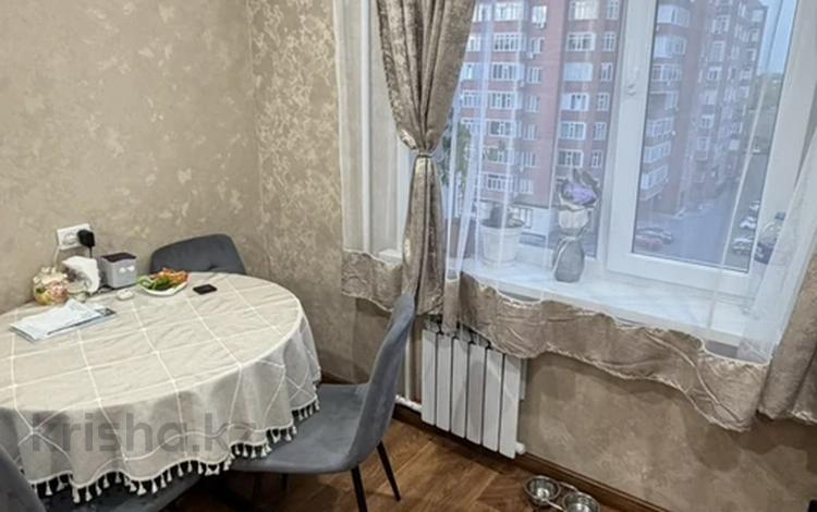 1-бөлмелі пәтер · 34 м² · 8/9 қабат, Камзина 58/1 — Камзина/Шевченко, бағасы: 15.8 млн ₸ в Павлодаре — фото 8