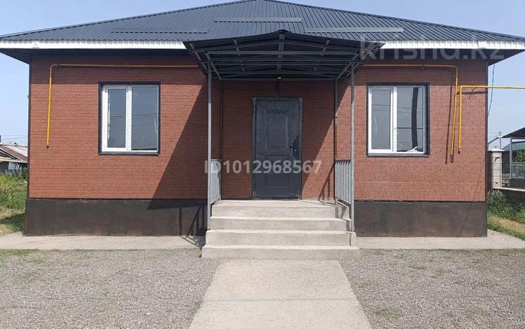 Жеке үй · 3 бөлме · 84 м² · 8 сот., Сакен Сейфуллин 156 — Село Жалқамыс, бағасы: 33 млн ₸ в Алматинской обл., Талгарский р-н — фото 2