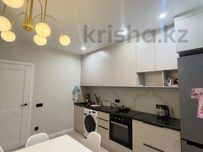 3-бөлмелі пәтер · 60 м² · 12/13 қабат, Нажмиденова 15 — 3 ПОЛНОЦЕННАЯ СРОЧНО, бағасы: ~ 36.6 млн ₸ в Астане, Сарайшык р-н