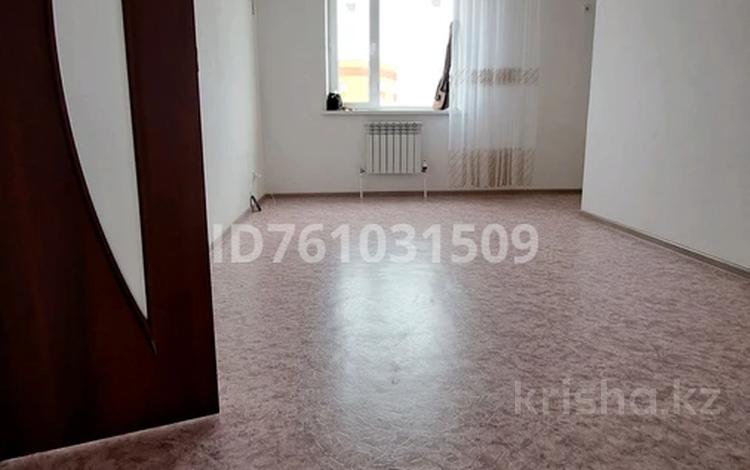 2-бөлмелі пәтер · 60 м² · 7/9 қабат, мкр. Зачаганск пгт Бірлік 33, бағасы: 24 млн ₸ в Уральске — фото 2