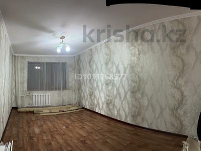 2-комнатная квартира · 47 м² · 1/5 этаж, мкр 8 271 — Сзади зданием ДВД за 15 млн ₸ в Актобе