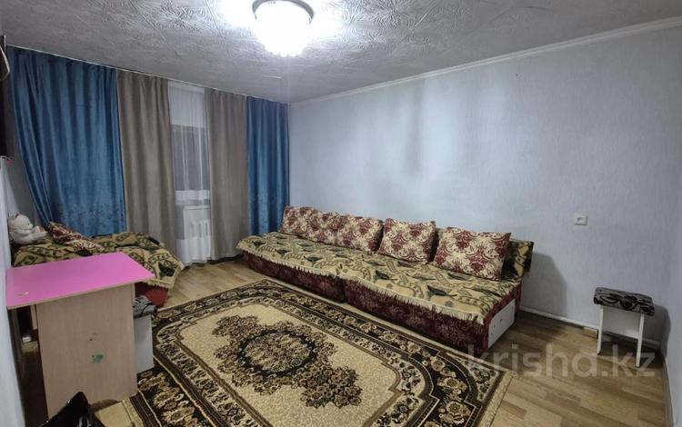 2-бөлмелі пәтер · 52.9 м² · 2/2 қабат, 2 микрорайон, бағасы: 6.3 млн ₸ в Семее — фото 2