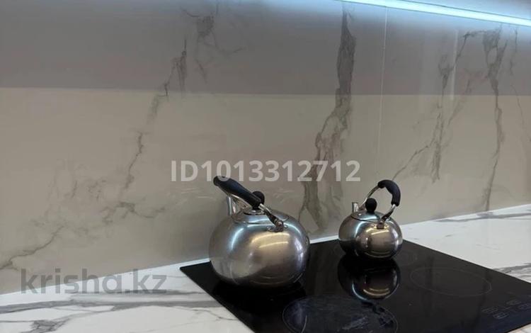 3-бөлмелі пәтер · 110 м² · 4/8 қабат, Микрорайон 19а 23, 24 — 23, бағасы: 50 млн ₸ в Актау, 19А мкр — фото 2
