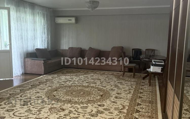 2-бөлмелі пәтер · 89 м² · 3/5 қабат, Думан-2 ш/а. 1, бағасы: 350 000 ₸ в Алматы, Медеуский р-н — фото 2