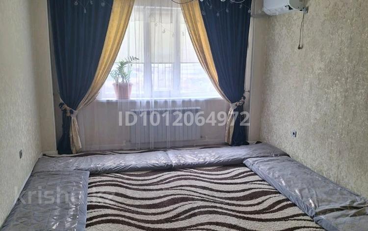 3-бөлмелі пәтер · 74 м² · 4/25 қабат, Просп. Султана Бейбарыса 25, бағасы: 27 млн ₸ в Атырау, мкр Авангард-2 — фото 2