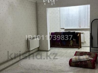 3-бөлмелі пәтер · 62.9 м² · 1/5 қабат, 17-й микрорайон, 17-й микрорайон 14а — улица Еримбетова, бағасы: 22 млн ₸ в Шымкенте, Аль-Фарабийский р-н