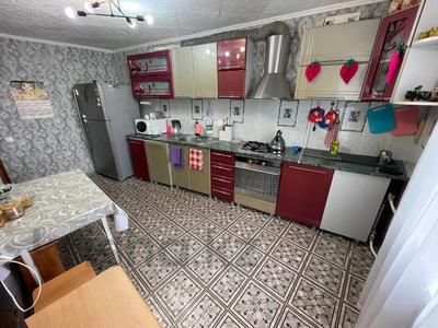 Продажа квартир в Костанайской обл.: 4-комнатная квартира · 89.1 м² · 5/5 этаж, Мауленова 22 за 27.5 млн 〒 4-комнатная квартира · 89.1 м² · 5/5 этаж, Мауленова 22 за 27.5 млн 〒 в Костанае