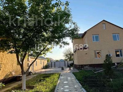 Отдельный дом · 4 комнаты · 120 м² · 10 сот., мкр Атырау, Неверева 8б — Огородный за 55 млн ₸