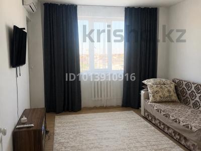 2-бөлмелі пәтер · 64 м² · 4/5 қабат, Нұрсая ш/а. 25, бағасы: 19 млн ₸ в Атырау, мкр Нурсая