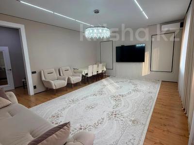 4-бөлмелі пәтер · 148.8 м² · 4/5 қабат, Алтын орда ш/а., Мангилик ел, бағасы: 69 млн ₸ в Актобе, мкр. Алтын орда