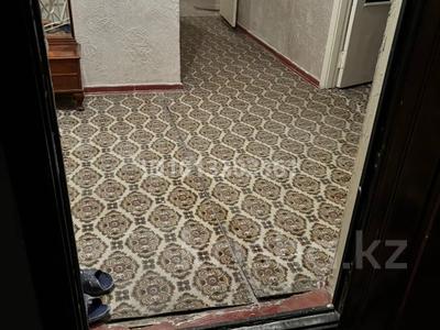 2-бөлмелі пәтер · 70 м² · 2/9 қабат, мкр Аксай-2 54а, бағасы: 230 000 ₸ в Алматы, Ауэзовский р-н