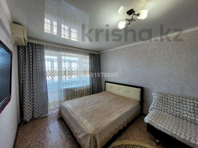 1-комнатная квартира, 35 м² посуточно, Сабитова за 8 000 〒 в Балхаше