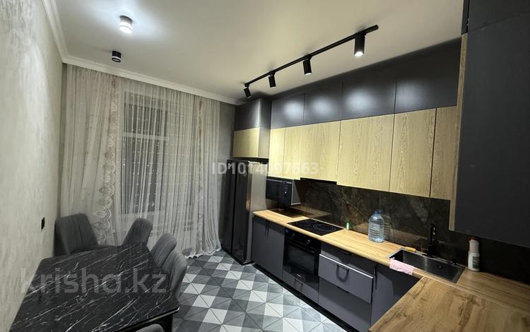 2-комнатная квартира · 65 м² · 5/10 этаж, мкр Юго-Восток, Дюсембекова 83/2 за 400 000 ₸ в Караганде, Казыбек би р-н — фото 2