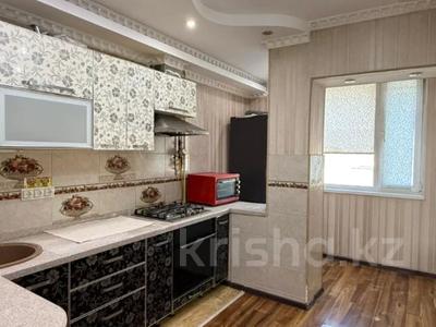 4-бөлмелі пәтер · 90 м² · 4/5 қабат, 13-й мкр 36, бағасы: 22.5 млн ₸ в Актау