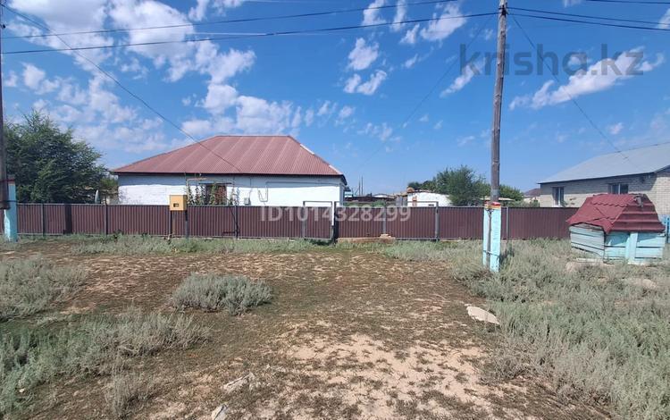 Отдельный дом · 4 комнаты · 100 м² · 10 сот., Алия Молдагулова 8 за 10 млн ₸ — фото 2