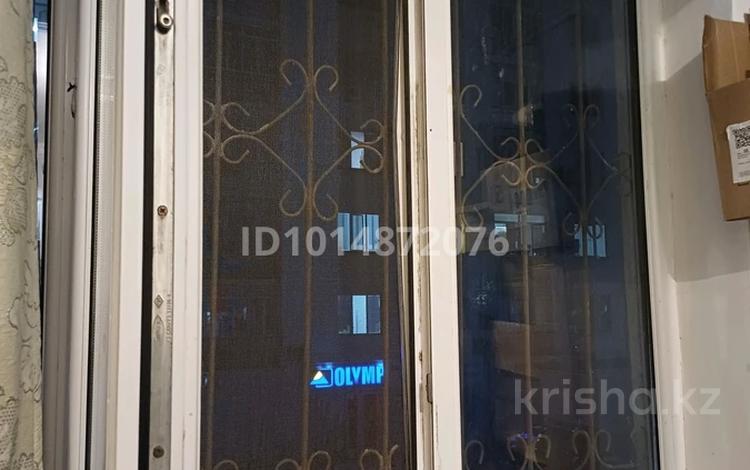 2-комнатная квартира · 60 м² · 1/5 этаж, мкр Нурсая, Нурсая мкрн 26 — Около ярмарки, рядом шк 38,40 садик,спорт шк,магазины остановки за 150 000 ₸ в Атырау — фото 2