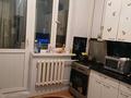 2-комнатная квартира · 60 м² · 1/5 этаж, мкр Нурсая, Нурсая мкрн 26 — Около ярмарки, рядом шк 38,40 садик,спорт шк,магазины остановки за 150 000 ₸ в Атырау — фото 3