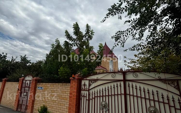 Отдельный дом · 4 комнаты · 406.6 м² · 10 сот., мкр Атырау, Газиз Жубанова 76 за 120 млн ₸ — фото 6