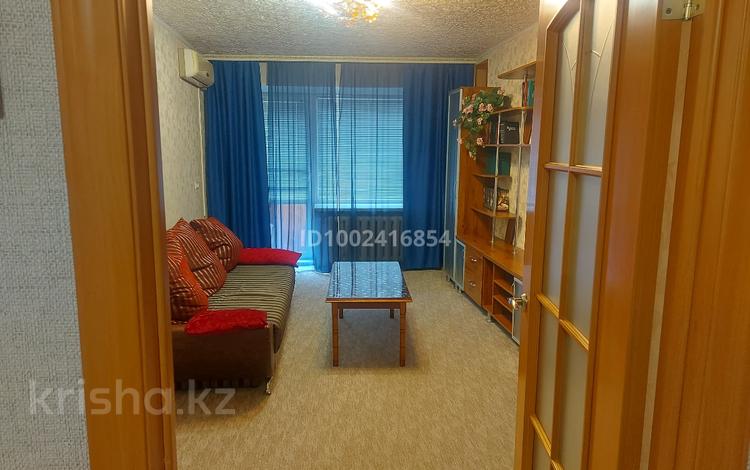 3-комнатная квартира · 53 м² · 5/5 этаж, мкр Новый Город, Бухар-Жырау 75 — Поинт за 180 000 ₸ в Караганде, Казыбек би р-н — фото 4