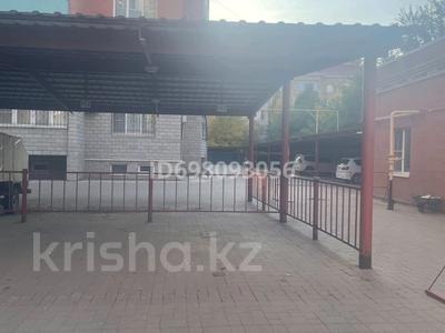 Гаражи и паркинги в Актюбинской обл.: Паркинг · 20 м² · Пр.Алии Молдагуловой 46В — Возле АЗС Compass за 900 000 〒 Паркинг · 20 м² · Пр.Алии Молдагуловой 46В — Возле АЗС Compass за 900 000 〒 в Актобе